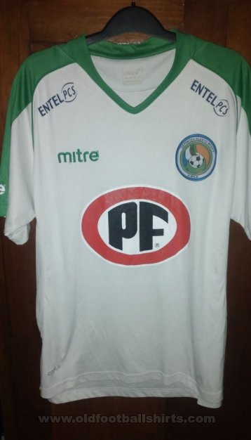 Deportes Puerto Montt Home football shirt 2010 - 2011
