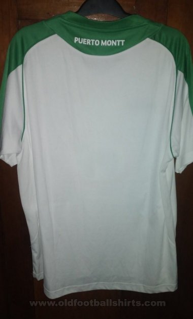 Deportes Puerto Montt Home football shirt 2010 - 2011