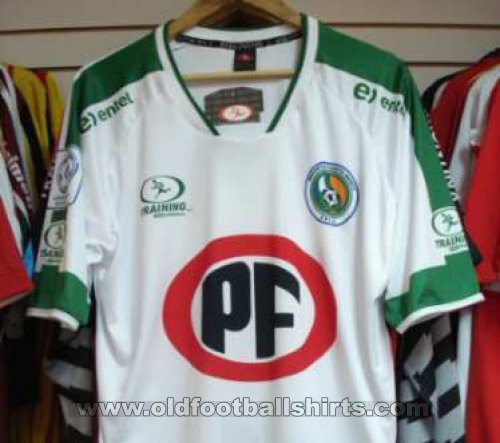 Deportes Puerto Montt Home football shirt 2011