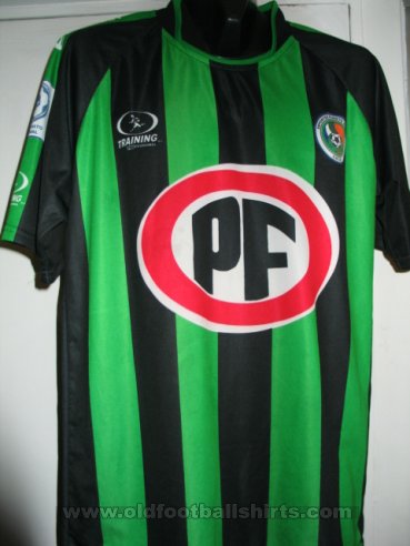 Deportes Puerto Montt Away football shirt 2011