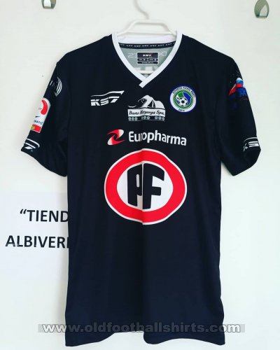 Deportes Puerto Montt Away football shirt 2018