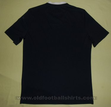 Colchester United Training/Leisure football shirt 2020 - 2021