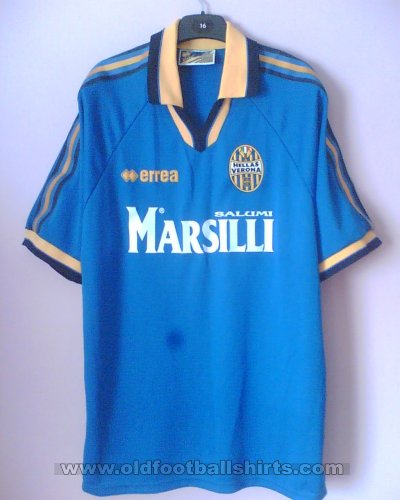 Hellas Verona F.C. Home football shirt 1999 - 2000