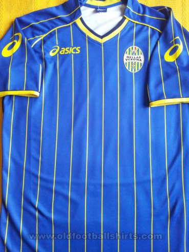 Hellas Verona F.C. Home football shirt 2010 - 2011
