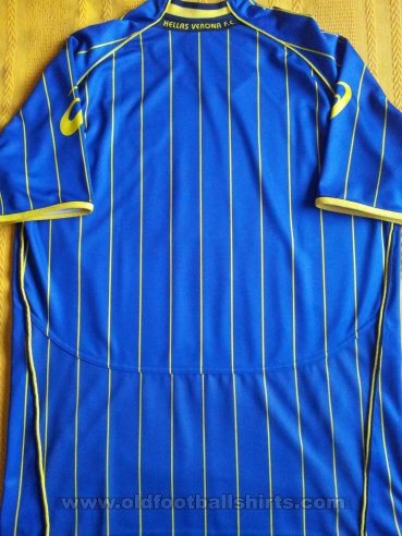 Hellas Verona F.C. Home football shirt 2010 - 2011