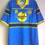 Third football shirt 1998 - 1999
