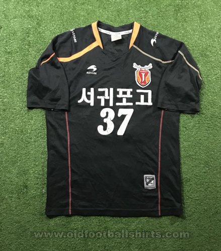 Jeju United FC Goalkeeper football shirt 2010
