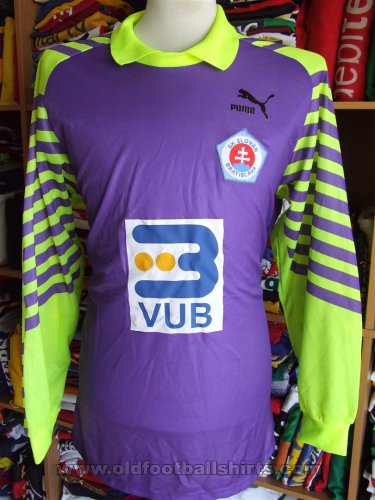 SK Slovan Bratislava Goalkeeper football shirt (unknown year)