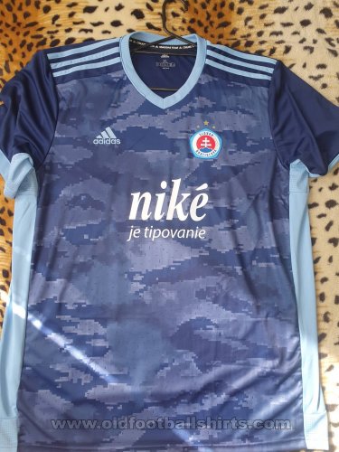 SK Slovan Bratislava Away football shirt 2020 - 2022