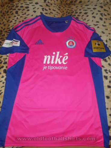 SK Slovan Bratislava Third football shirt 2022 - 2023