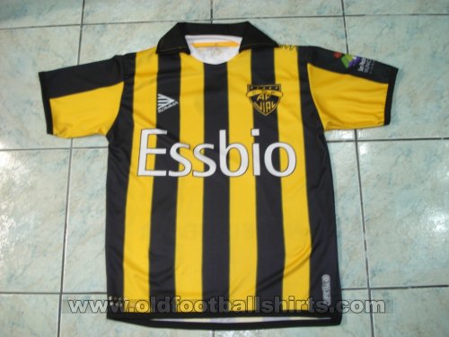 Arturo Fernandez Vial Home football shirt 2011