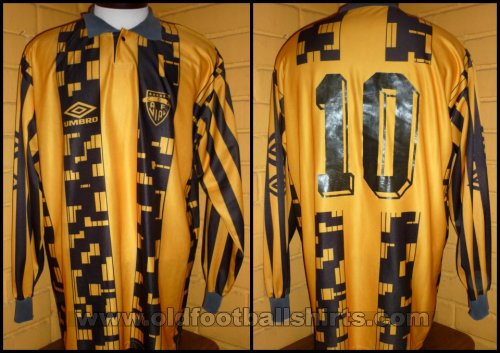 Arturo Fernandez Vial Home football shirt 1997