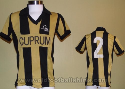 Arturo Fernandez Vial Home football shirt 1982