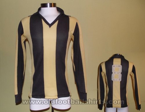 Arturo Fernandez Vial Home football shirt 1983