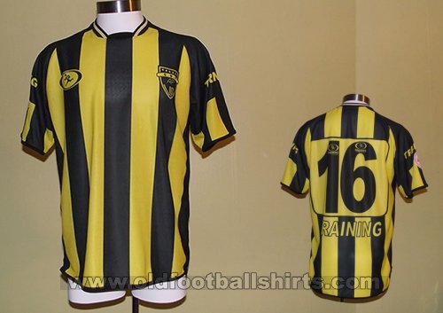 Arturo Fernandez Vial Home football shirt 2006