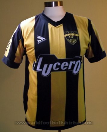 Arturo Fernandez Vial Home football shirt 2013