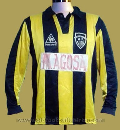 Arturo Fernandez Vial Home football shirt 1991