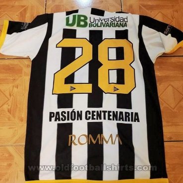 Arturo Fernandez Vial Away football shirt 2011