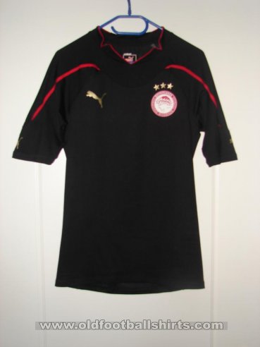 Olympiacos Away football shirt 2010 - 2011