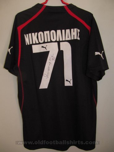Olympiacos Goalkeeper football shirt 2005 - 2006
