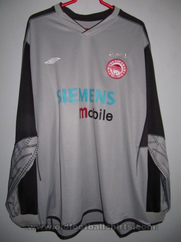 Olympiacos Goalkeeper football shirt 2003 - 2004
