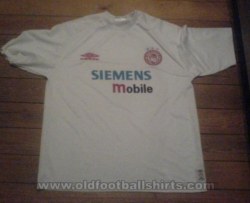 Olympiacos Away football shirt 2001 - 2002