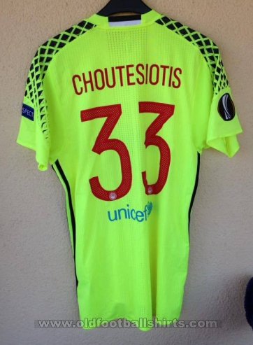 Olympiacos Goalkeeper football shirt 2016 - 2017