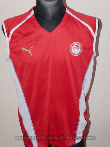 Olympiacos Training/Leisure football shirt (unknown year)