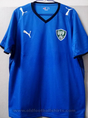 Uzbekistan Away football shirt 2008 - 2010