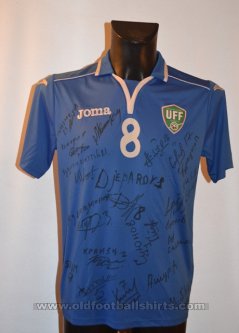 Uzbekistan Away football shirt 2014