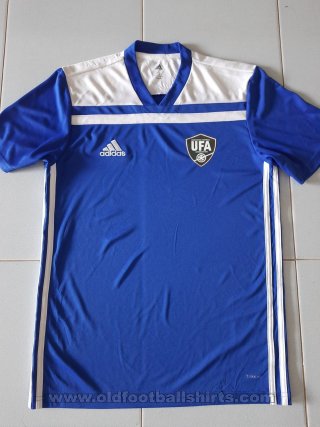 Uzbekistan Away football shirt 2018 - 2019