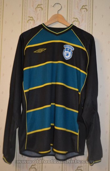 Sokol Saratov Away football shirt 2002