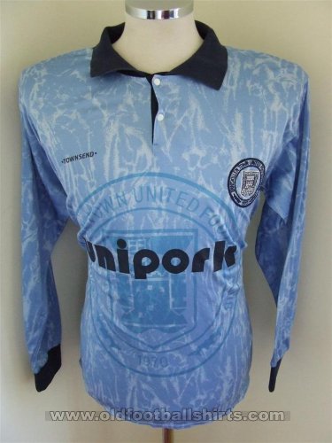 Enniskillen Town United FC Home football shirt (unknown year)
