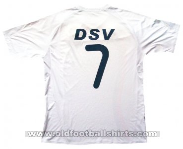 Carlos A. Mannucci Home football shirt 2012