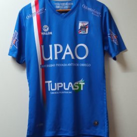 Carlos A. Mannucci Home football shirt 2016 sponsored by UPAO