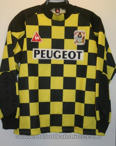 Coventry City Goalkeeper football shirt 1996 - 1997