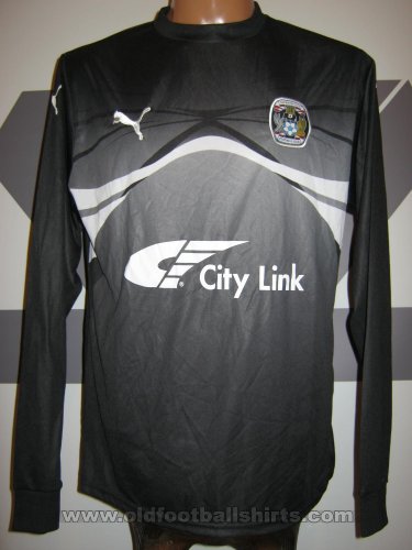 Coventry City Goalkeeper football shirt 2010 - 2011