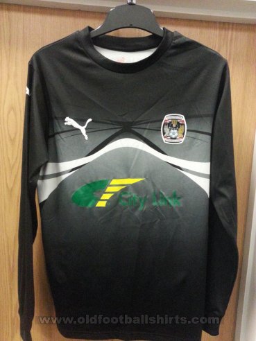 Coventry City Goalkeeper football shirt 2010 - 2011