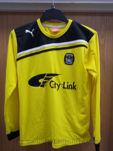 Coventry City Goalkeeper football shirt 2011 - 2012