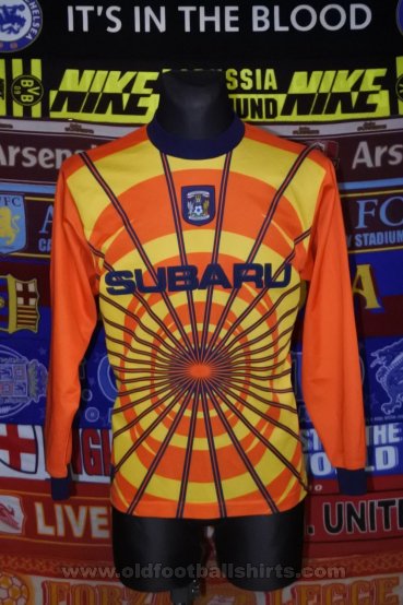 Coventry City Goalkeeper football shirt 2001 - 2002