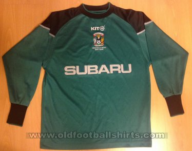 Coventry City Goalkeeper football shirt 2004 - 2005
