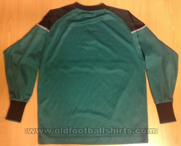 Coventry City Goalkeeper football shirt 2004 - 2005