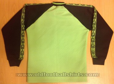 Coventry City Goalkeeper football shirt 1997 - 1998