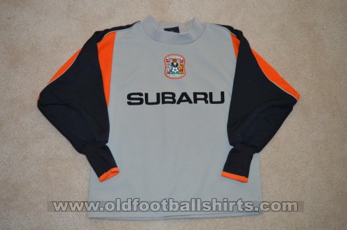 Coventry City Goalkeeper football shirt 2003 - 2004