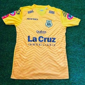 San Luis Quillota Home football shirt 2022 sponsored by La Cruz Inmobiliara