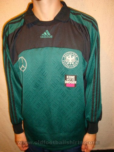 Germany Goalkeeper football shirt 1999