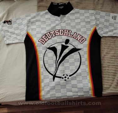 Germany Training/Leisure football shirt 2000 - ?