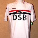 Away football shirt 2009 - 2010