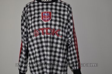 Crystal Palace Goalkeeper football shirt 1996 - 1997