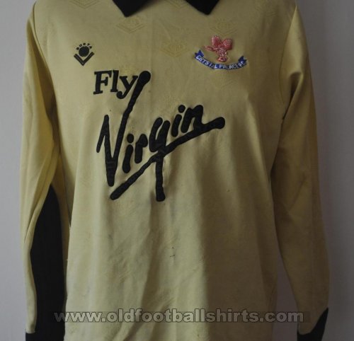Crystal Palace Goalkeeper football shirt 1989 - 1990